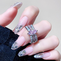 Bague en zircon rose, design unique, cadeau de mariage, de fiançailles ou de fête, tendance pour femmes, plaqué or, en laiton
