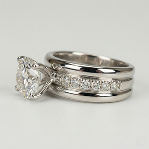 Anillo de Diamantes de Platino Elaborado con Precisión y Acabado de Alto Brillo, Perfecto para Bodas, Compromisos y Regalos de Lujo - Product Image 1