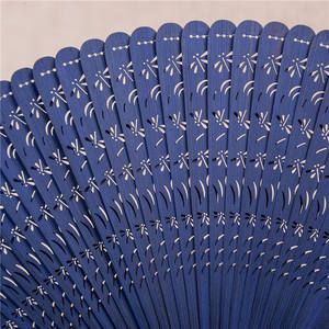 Çin Tarzı Oymalı El Yapımı Kadın Katlanır Yelpazesi Günlük Kullanım Yusufçuk ve Çiçek Temalı - Product Image 4