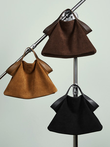 Sac fourre-tout pour femme en daim véritable personnalisé, de haute qualité, grande capacité, doux, imperméable, léger, sac à main décontracté pour l'hiver - Product Image 5