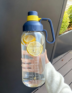 Borraccia Sportiva Ecologica in PC da 60oz a Prezzo Conveniente, con Cannuccia, Senza BPA, per Idratazione, Palestra, Attività all'Aperto e Viaggi - Product Image 2