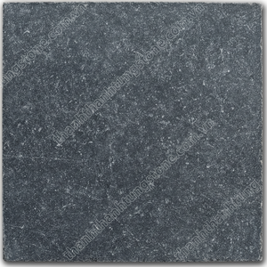 Tuiles de calcaire en pierre bleue de qualité architecturale Surface adoucie antique du Vietnam pour des paysages extérieurs élégants - Product Image 1