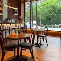 Table basse et chaises de style rétro, ensemble de meubles pour bar, thé au lait, café, restaurant, table et chaises