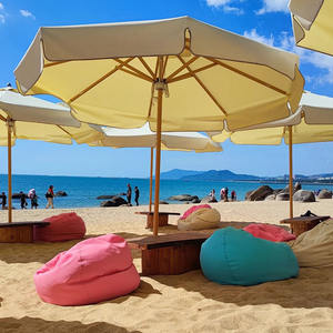Pouf d'extérieur personnalisable 'Big Mac' pour la plage, canapé de repos moderne et imperméable - Product Image 1