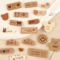 Patch en similicuir gravé au laser, motif dessin animé mignon, personnalisé pour vêtements d'enfants, avec option à coudre ou à thermocoller