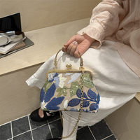 Sac de soirée rétro en dentelle brodée florale, mini pochette bandoulière pour mariages, dîners et rendez-vous