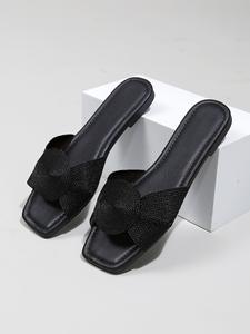 <span class=keywords><strong>Sandali</strong></span> piatti <span class=keywords><strong>estivi</strong></span> da donna di design 2025 di alta qualità con soletta in TPR, ciabatte sexy alla moda all'ingrosso - Offerta calda - Product Image 5