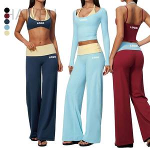 Ensemble de vêtements de sport pour femmes OEM avec logo personnalisé, comprenant un haut de sport à col halter, un haut à manches longues et un pantalon large à taille repliable - Product Image 1