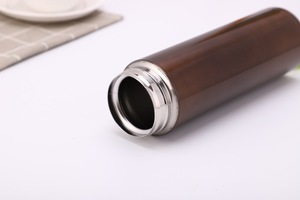 Venta al por mayor LLMG Termo de acero inoxidable personalizado de 500ml con aislamiento al vacío de 12-24 horas, tapa plegable, pajita y taza para coche, para negocios - Product Image 2