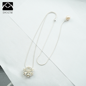 Collar de moda con colgante de <span class=keywords><strong>seis</strong></span> trompetas de <span class=keywords><strong>perlas</strong></span> naturales de agua dulce chapadas en plata - Product Image 4