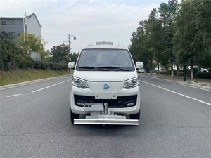 Camión barredor de carreteras multifuncional 4x2 eléctrico puro Changan, fabricante de camiones de limpieza de carreteras - Product Image 2