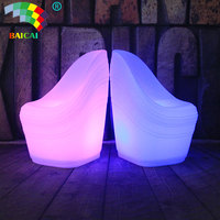 Fauteuils LED modernes 16 couleurs avec télécommande pour usage commercial, idéaux pour bars, hôtels, salles à manger, gymnases et extérieur