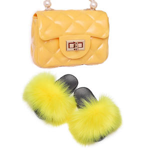 Grosir Sandal Bulu Anak Balita, Set Tas Jelly dan Selop Bulu Anak Balita - Product Image 6