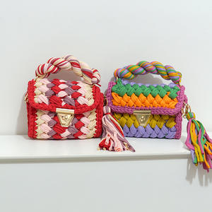 2025设计师钩针编织手工金属链女式斜挎包开合女式手包3件套 - Product Image 6