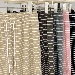 Nuevos <span class=keywords><strong>pantalones</strong></span> <span class=keywords><strong>de</strong></span> poliéster para mujer, gruesos, a rayas, <span class=keywords><strong>de</strong></span> pierna <span class=keywords><strong>ancha</strong></span>, con efecto drapeado, <span class=keywords><strong>de</strong></span> cintura alta, holgados, cálidos, <span class=keywords><strong>de</strong></span> pierna recta y largos hasta el suelo. - Product Image 4