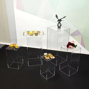 AURORA - Soporte de Exhibición Acrílico Transparente Personalizable, Pedestal Cuadrado, Plataforma Cúbica para Fácil Instalación, Ideal para Postres - Product Image 3