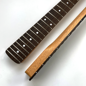Mástil de guitarra ST personalizado de 22 trastes, radio de 9.5 pulgadas, de caoba satinada con diapasón de palisandro - Product Image 5