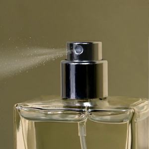 สเปรย์ปรับอากาศหรูหราแบบกำหนดเอง ดีไซน์เอเชียนเซน <span class=keywords><strong>บริการ</strong></span> OEM/ODM สำหรับ<span class=keywords><strong>บ้าน</strong></span> สำนักงาน โรงแรม น้ำหอมสเปรย์น้ำมันหอมระเหย - Product Image 3