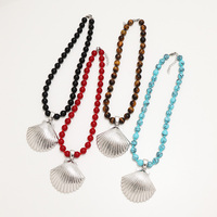 Collier Pendentif Grande Coquille Plaqué Or Fait Main avec Pierres Multiples Turquoise et Œil de Tigre pour Femme – Collection Designer