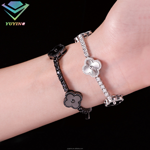 Prix usine, expédition directe usine : Bracelet trèfle laser en moissanite VVS, plaqué or sur argent sterling 925, passe le testeur de diamant - Product Image 2