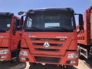 Camión Tractor Usado Sinotruk Euro2 Diésel 6X4 con Volante a la Izquierda, HOWO de 10 Ruedas, Capacidad de Carga de 21-30T, 371hp, Cámara Trasera de 360° - Product Image 1
