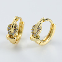 Boucles d'oreilles Fleur, Boucles d'oreilles Huggie, Boucles d'oreilles Charme, CZ, Délicates, Florales, Élégantes, Tendance, Minimalistes, Plaqué Or, Cuivre, Laiton pour Femme