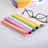 Chiffon de nettoyage de lunettes en microfibre de haute qualité, chiffon de nettoyage de lunettes de couleur Double face pour la lingette de nettoyage de téléphone d'objectif