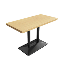 Table de salle à manger rectangulaire ou carrée en bois massif personnalisée, écologique et durable, pour hôtel et restaurant