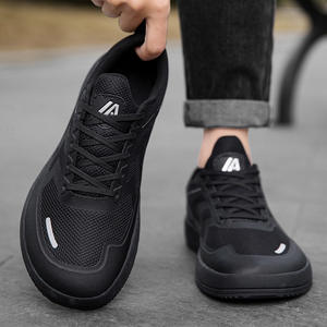 Chaussures de sport légères à plateforme et à bout large, style printemps/été, décontractées et amples pour hommes, style marche. - Product Image 5