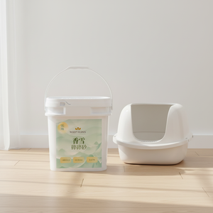 Arena para Gatos Mineral 99% Libre de Polvo, de Alto Rendimiento, Aglutinación Rápida, Eliminador de Olores Fuertes, Granulado Fino, Arena de Bentonita, Venta al por Mayor - Product Image 1