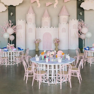 Chaises en rotin tressé faites à la main pour enfants, idéales pour les fêtes d'anniversaire, mobilier enfant rustique et bohème pour mariages et baby showers - Product Image 5