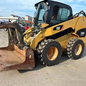 รถตักล้อยาง CAT 246C พร้อมชุดเกียร์ ปั๊ม มอเตอร์ แบริ่ง บุ้งกี๋ อุปกรณ์เสริมสำหรับงานก่อสร้าง มือสอง - Product Image 4