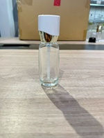 Botol Pompa Lotion Kaca Bening Mini Persegi 30ml Harga Pabrik, Botol Perawatan Kulit Kosong Portabel untuk Perjalanan dengan Tutup Persegi Multi Warna