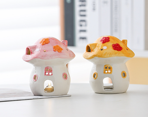 Porte-<span class=keywords><strong>bougie</strong></span> chauffe-<span class=keywords><strong>cire</strong></span> en céramique cylindrique en forme <span class=keywords><strong>de</strong></span> maison mignonne, porte-<span class=keywords><strong>bougie</strong></span> votif, brûleur d'huiles essentielles, fait main - Product Image 3