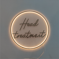 Koncept Drop Shipping 18 pouces LED Beauty Backlit Sign Clear Acrylic Hanging Sign Lumières décoratives pour l'acrylique et le plexiglas