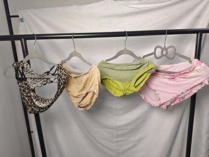 Ropa Interior Casual de Mujer Usada, Ropa y Bolsos de Segunda Mano en Paquetes - Marca CLEAR PATH, Mezcla de Poliéster/Algodón, Tallas Variadas de Verano - Product Image 3
