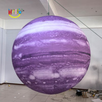 Le géant annoncent le modèle gonflable gonflable de Jupiter de planète pour l'exposition carrée de musée