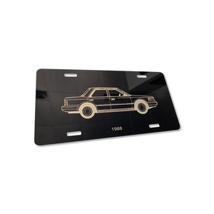 <span class=keywords><strong>Plaque</strong></span> d'immatriculation laser en <span class=keywords><strong>aluminium</strong></span> personnalisée en métal gravable pour voiture 5.88 "x 11.88" Plaques d'immatriculation automatiques <span class=keywords><strong>Gravure</strong></span> laser deux couleurs - Product Image 1