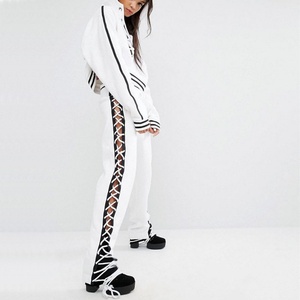 Pantalon de jogging décontracté et ample pour femmes, avec lacets latéraux, noir et blanc, avec chevilles élastiques - Product Image 3