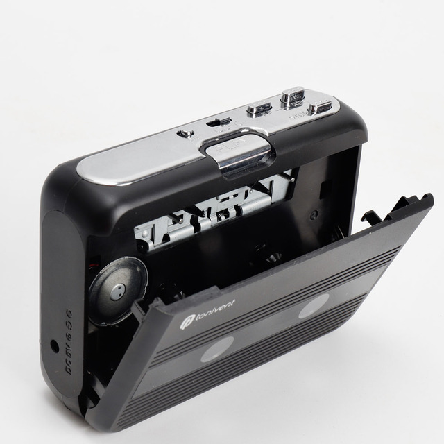 Portable Bluetooth Cassette Tape Player Auto Reverse Walkman with FM Radio