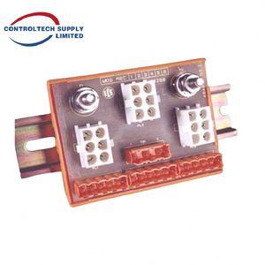 Module d'interface de communication d'automatisation en aluminium ICS Triplex T8293 fiable avec deux ports Ethernet et quatre ports série - Product Image 4