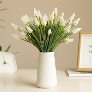 6 Ramilletes de Jacinto de Uva y Delphinium, Flores Artificiales de Plástico Moldeado por Inyección, Decoración <span class=keywords><strong>Floral</strong></span> para Bodas y Salas de Estar - Product Image 2