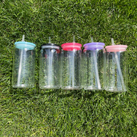 Lot de 50 canettes en verre à bière acrylique en plastique H2.0 16oz avec couvercle pp coloré en stock transparent clair