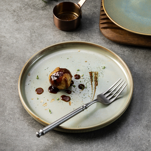 YAYU قابل للتخصيص درجة حرارة عالية ريترو تايلاندي ملون سيراميك دائري برنش أخضر أزرق أطباق عشاء للمطاعم - Product Image 5