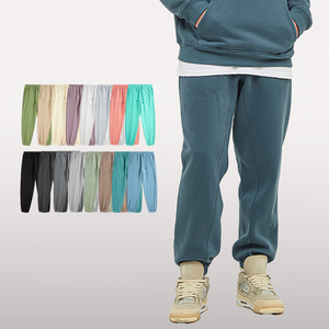 กางเกงวอร์มขาบานสำหรับผู้ชายพิมพ์ลายโลโก้ตามสั่ง - Product Image 4