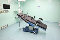 Table chirurgicale électrique 5 fonctions, base en acier inoxydable 304 de qualité supérieure, certifiée CE, équipement de salle d'opération hospitalière, garantie 2 ans