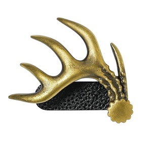 Clip de chapeau personnalisé en <span class=keywords><strong>laiton</strong></span>, design bois de cerf, durable et élégant, cadeau de chasse idéal pour hommes et femmes - Product Image 4