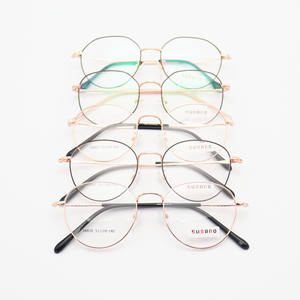 Montures <span class=keywords><strong>de</strong></span> lunettes métalliques <span class=keywords><strong>de</strong></span> style classique assorties, lunettes optiques prêtes à l'emploi, stock <span class=keywords><strong>de</strong></span> lunettes mixtes, lunettes en acier à motifs imprimés bon marché - Product Image 6