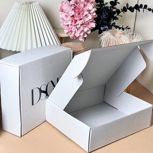 Petite Boîte en Carton Ondulé Personnalisée pour Expédition, Emballage et Envoi Postal de Documents - Product Image 2