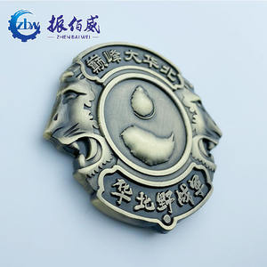 Alta calidad Internacional de Clubes de Leones de 3D oro antiguo coche insignia de metal - Product Image 3